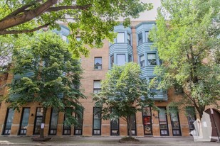 873 W Lill Ave, Unit # 0B2 in Chicago, IL - Building Photo