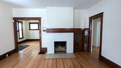 457 W Southern Ave in Muskegon, MI - Building Photo - Building Photo