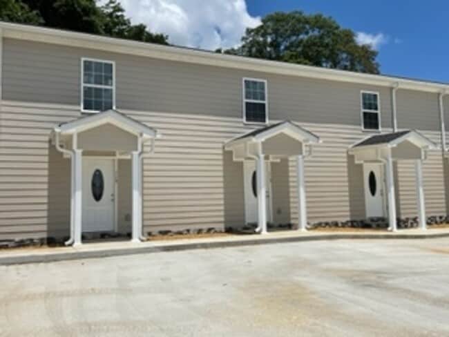 115 6th Ave NE in Winchester, TN - Building Photo - Building Photo