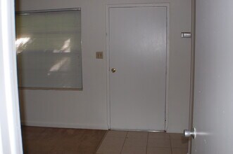 236 DeSoto Dr, Unit 5 in Tallahassee, FL - Building Photo - Building Photo