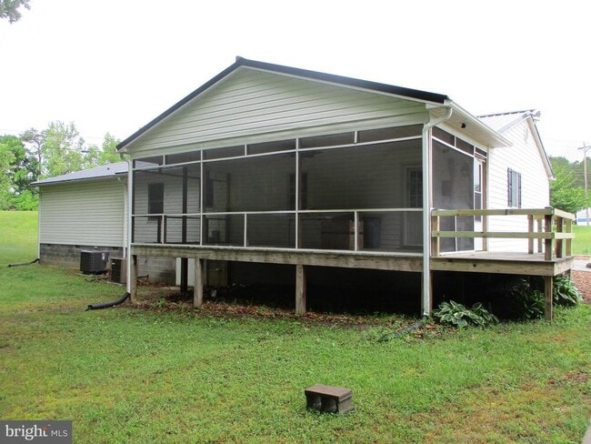 42856 Higgs Ln in Hollywood, MD - Building Photo - Building Photo