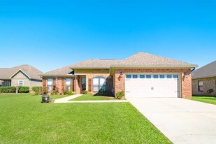 9255 Coles Ct in Daphne, AL - Building Photo