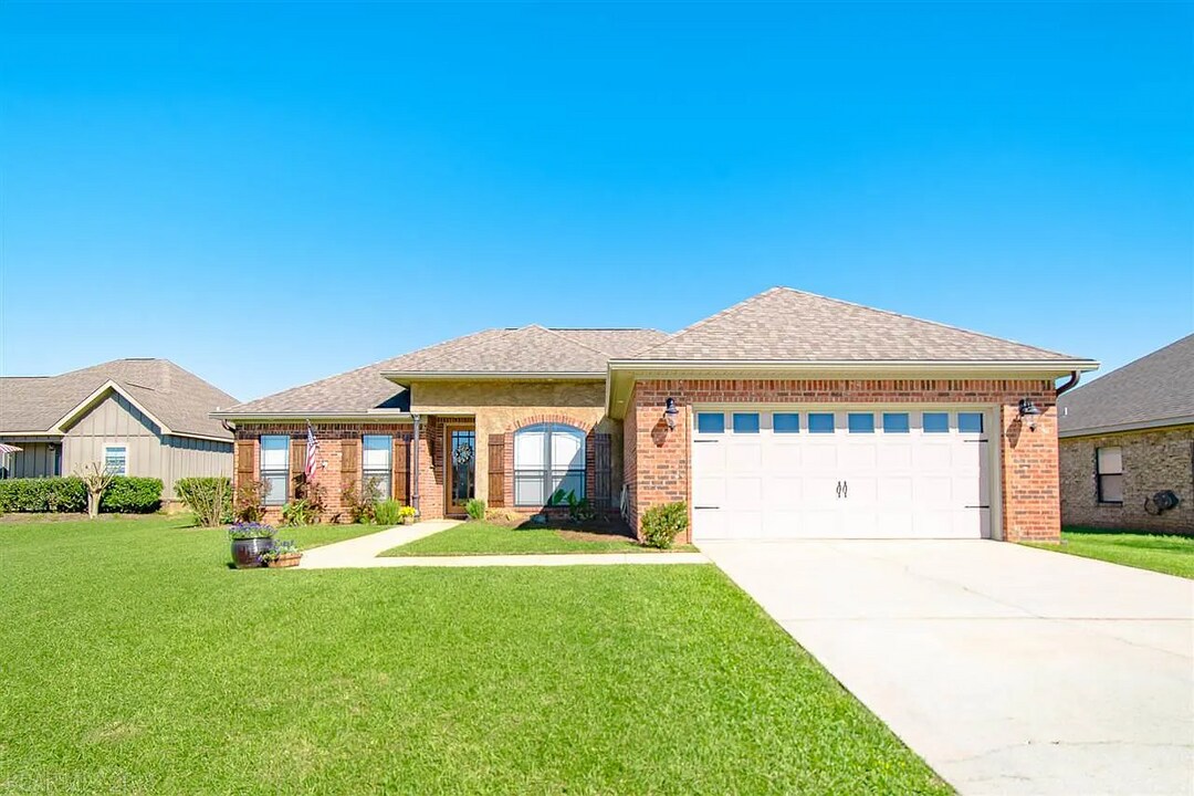 9255 Coles Ct in Daphne, AL - Building Photo