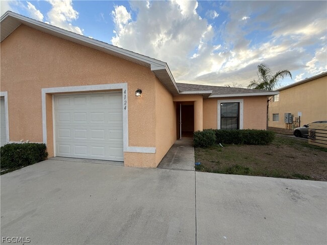 4124 Skyline Blvd in Cape Coral, FL - Building Photo - Building Photo
