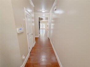 786 Garbrooke Dr in Lawrenceville, GA - Foto de edificio - Building Photo