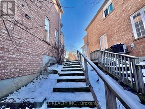 72 Fortune Crescent in Richmond Hill, ON - Building Photo - Building Photo