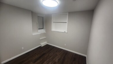 3512 Holmes Ave in Baltimore, MD - Foto de edificio - Building Photo