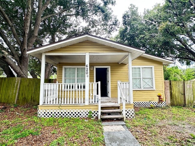 property at 6200 N 44th St