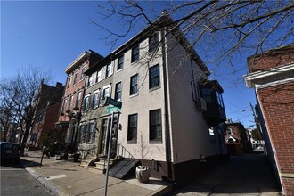 64 N 2nd St in Easton, PA - Building Photo - Building Photo