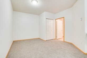 Park Ridge Apartments in Fargo, ND - Foto de edificio - Building Photo