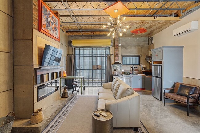 property at 2204 Austin Ave