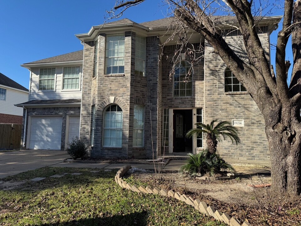 19214 Carpet Bagger Dr in Katy, TX - Building Photo