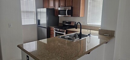 8310 Lower Trailhead Ave in Las Vegas, NV - Building Photo - Building Photo