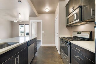 2602 E 20th St in Chico, CA - Foto de edificio - Building Photo