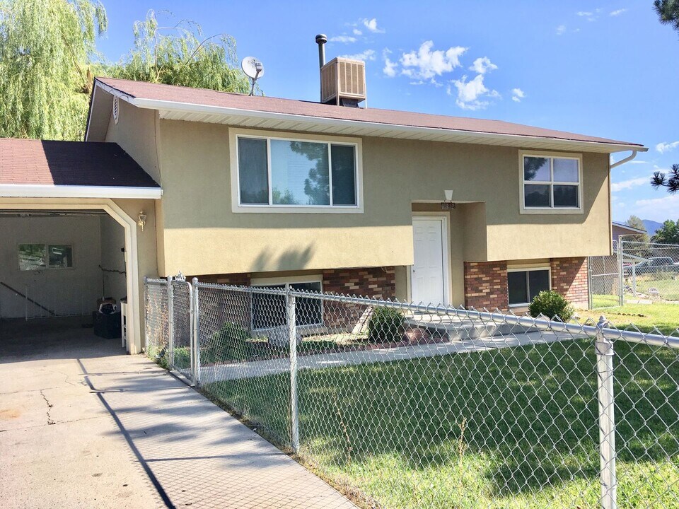 5412 W Planada Way in Kearns, UT - Building Photo