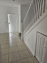 607 NE 208th Terrace in Miami, FL - Building Photo - Building Photo