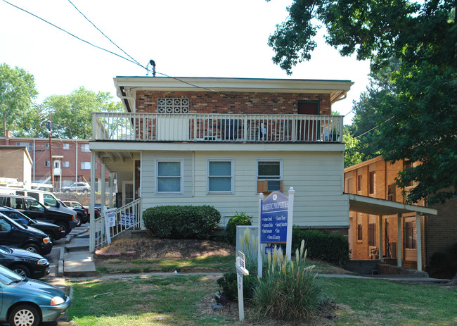 Bon Air Apartments in Atlanta, GA - Foto de edificio - Building Photo