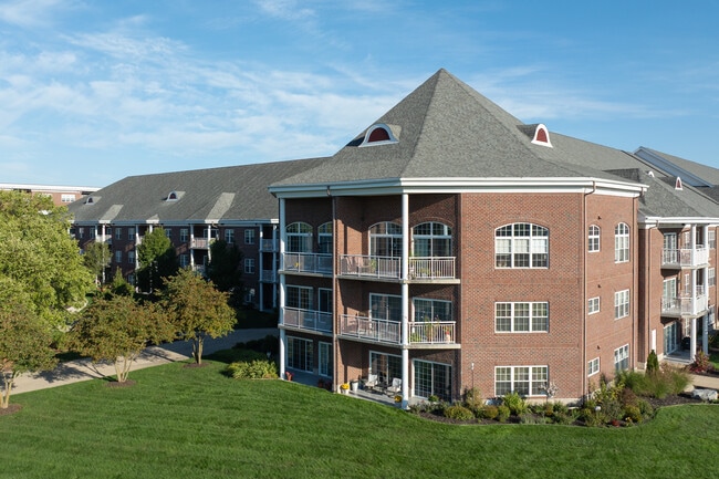 Breton Terrace in Grand Rapids, MI - Building Photo - Building Photo