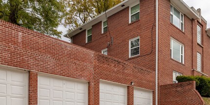 3820 Jones Street Apartments in Omaha, NE - Building Photo - Building Photo