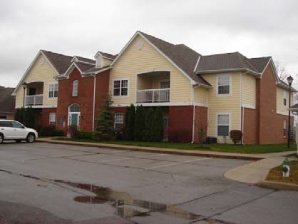 7702 Essex Gate Dr in Dublin, OH - Foto de edificio