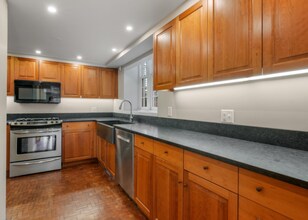 259 Mount Auburn St in Cambridge, MA - Building Photo - Building Photo