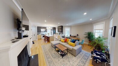 15 Lanark Rd in Brookline, MA - Building Photo - Building Photo