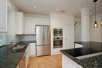 6902 Afton Woods Dr in Houston, TX - Building Photo - Building Photo