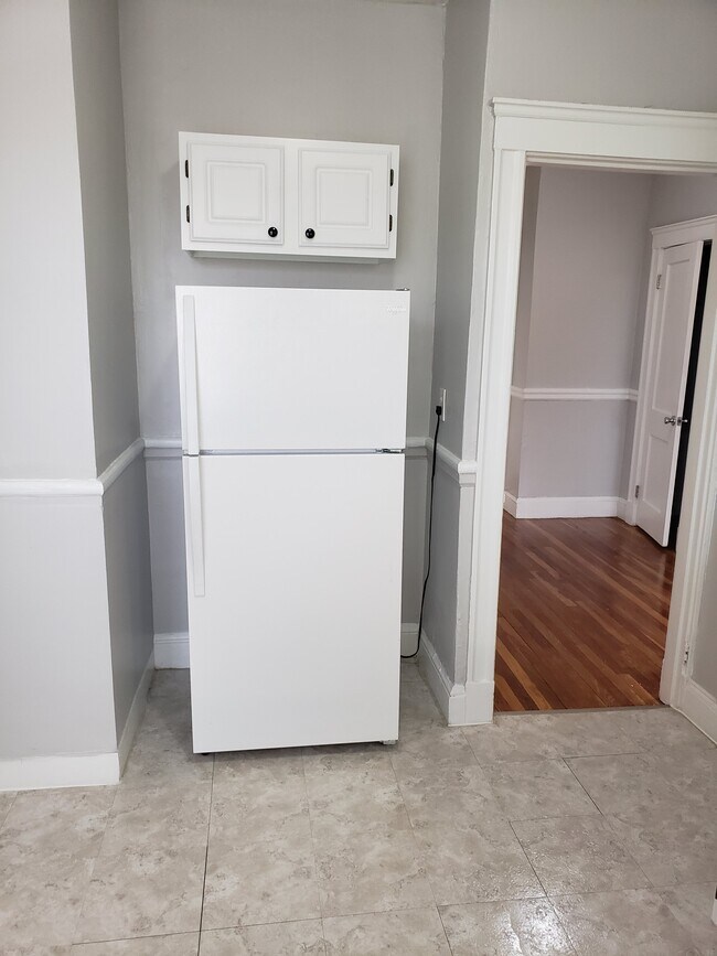 95 Nichols St, Unit 4 in Everett, MA - Building Photo - Building Photo