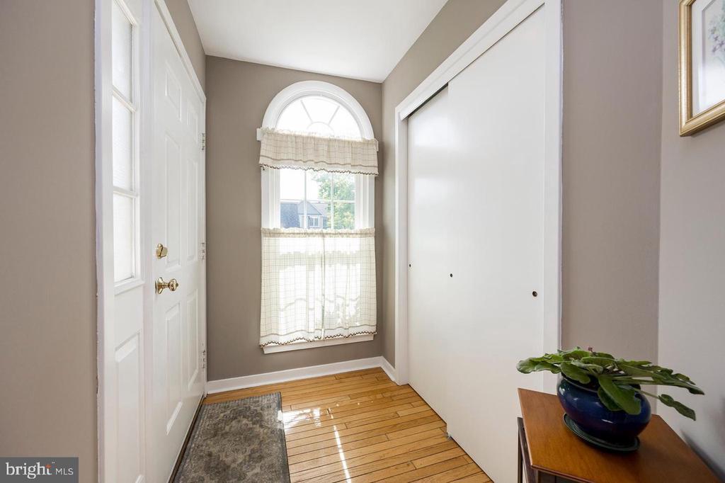 801 Winchester Ct in West Chester, PA - Building Photo