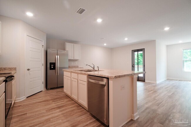 7748 Alydar Lp in Pensacola, FL - Building Photo - Building Photo
