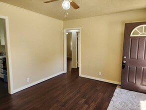 5108 N Beaver Ave in Bethany, OK - Building Photo - Building Photo