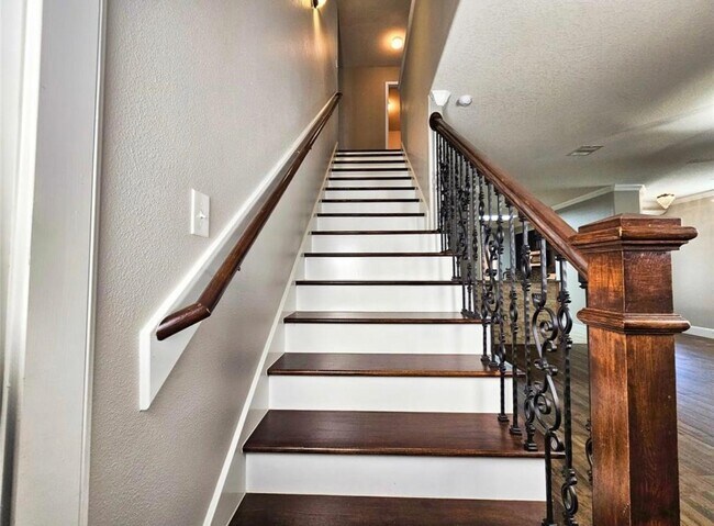 29433 Forest Floor Ln in Spring, TX - Building Photo - Building Photo