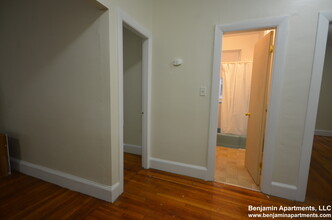 50 Lancaster Ter, Unit 1 in Brookline, MA - Building Photo - Building Photo