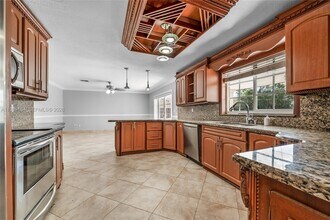 10620 SW 146th Ct in Miami, FL - Building Photo - Building Photo