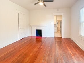2216 Julian Ave in San Diego, CA - Building Photo - Building Photo