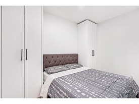 13428-13105 105 Ave in Surrey, BC - Building Photo