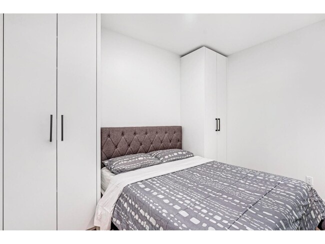 property at 13428-13105 105 Ave