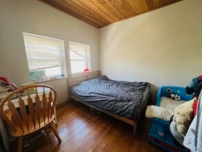 9 Rice St, Unit 3 in Brookline, MA - Building Photo - Building Photo