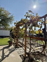 198 E 1250 N in Centerville, UT - Building Photo - Building Photo