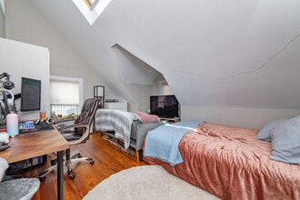 96 Elm St, Unit 3A in Somerville, MA - Building Photo - Building Photo