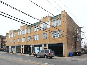 7000-7008 N California Ave in Chicago, IL - Building Photo - Building Photo