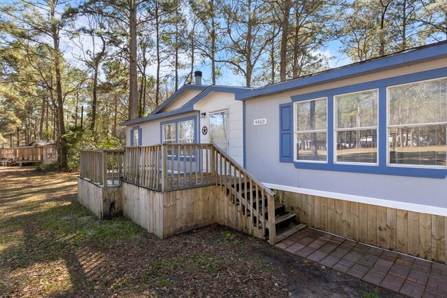 property at 4460 Grand Oaks Dr