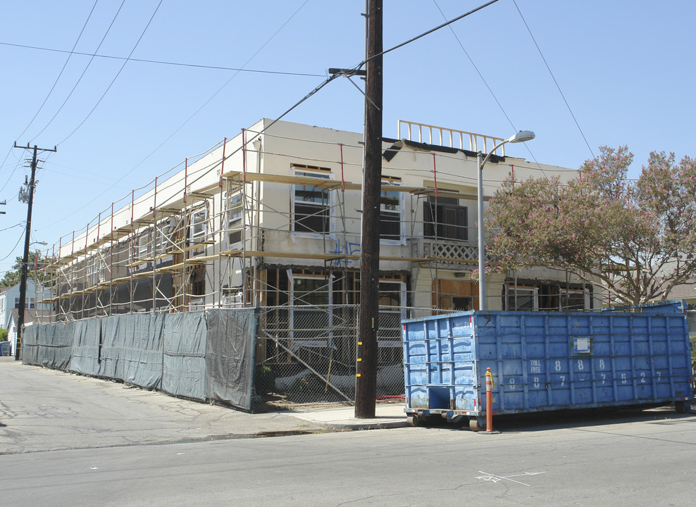 15 N Valencia St in Alhambra, CA - Foto de edificio