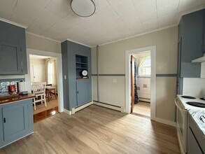 15 Summit St, Unit #1 in Stonington, CT - Building Photo - Building Photo