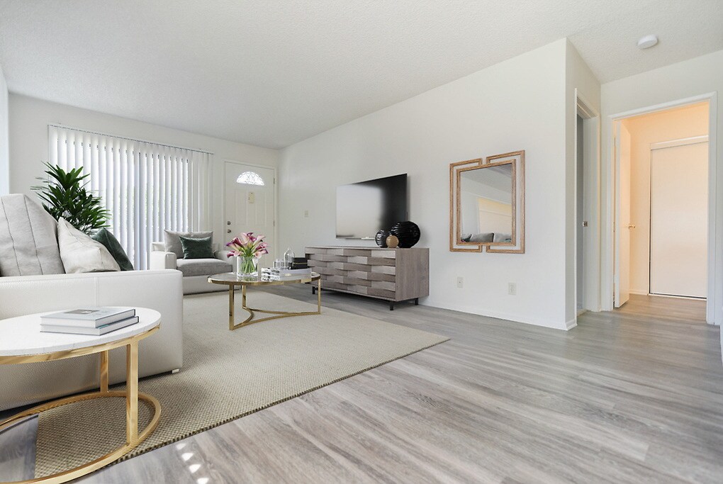 Camarillo Oaks Apartments in Camarillo, CA