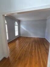 3004 Honor Ct in Jamestown, NC - Foto de edificio - Building Photo