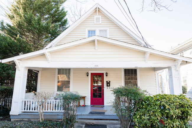 304 Tate St in Greensboro, NC - Building Photo - Building Photo