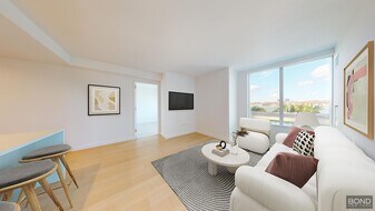400 W 61st St in New York, NY - Building Photo