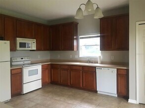 420 Moss View Cir in Orlando, FL - Building Photo - Building Photo