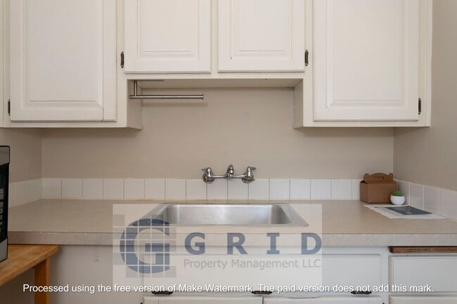 2804 NE 89th Ave in Portland, OR - Building Photo - Building Photo